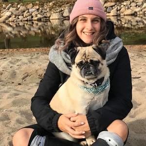 Meet your Posher, Jennifer